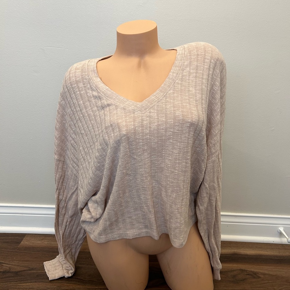 Lulu's Cream V-Neck Long Sleeve Top